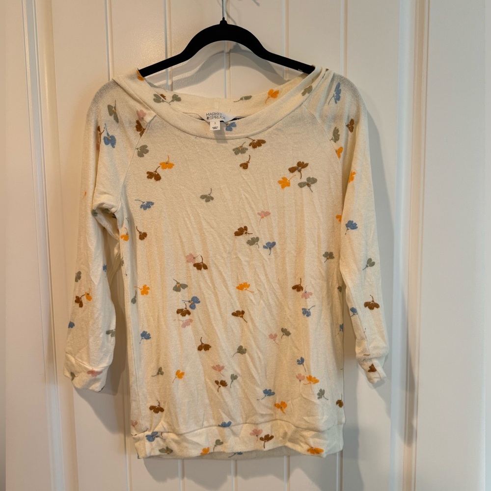 Spring lightweight sweater